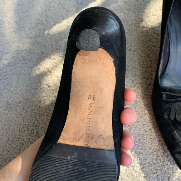 Vintage Manolo Blahnik suede pumps - Picture 5 of 10